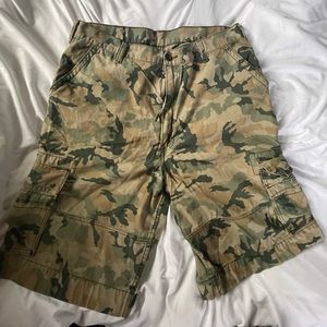 Levi’s Mens camouflage cargo shorts size - 40